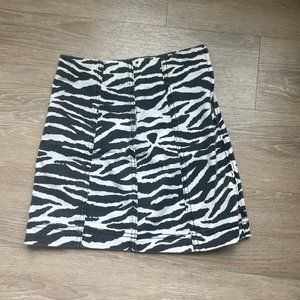 00 Black and White Zebra Print Denim Skirt